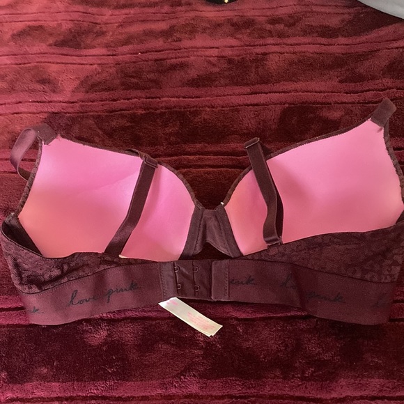 Pink wear everywhere push-up bra 34DD color/burgundy worn twice in new shape - Picture 2 of 2